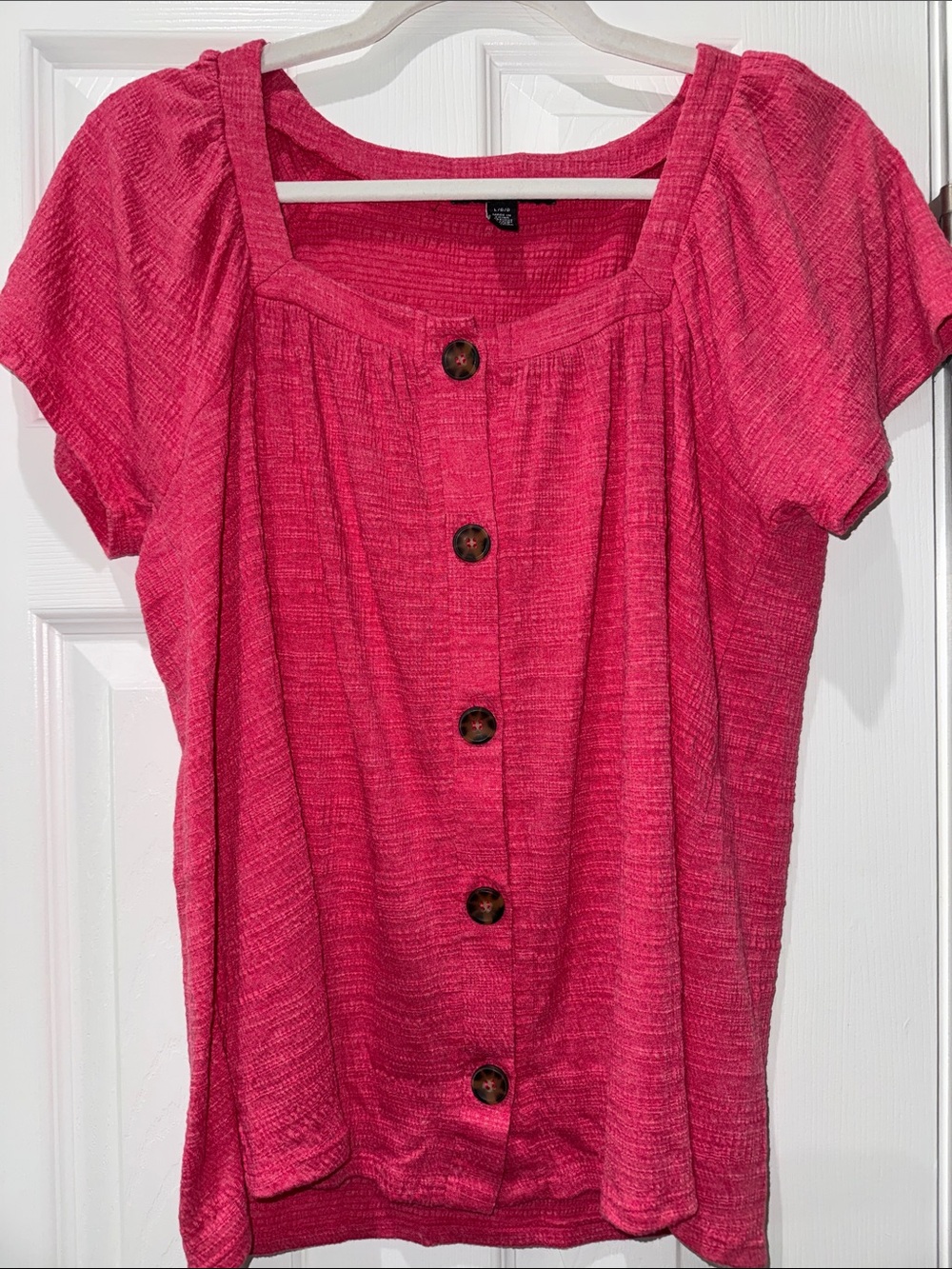 Cable & Gauge Hot Pink Button-Front Short Sleeve Top